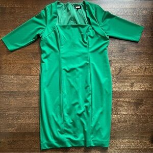 Alexia Admor size 1X square neck green dress